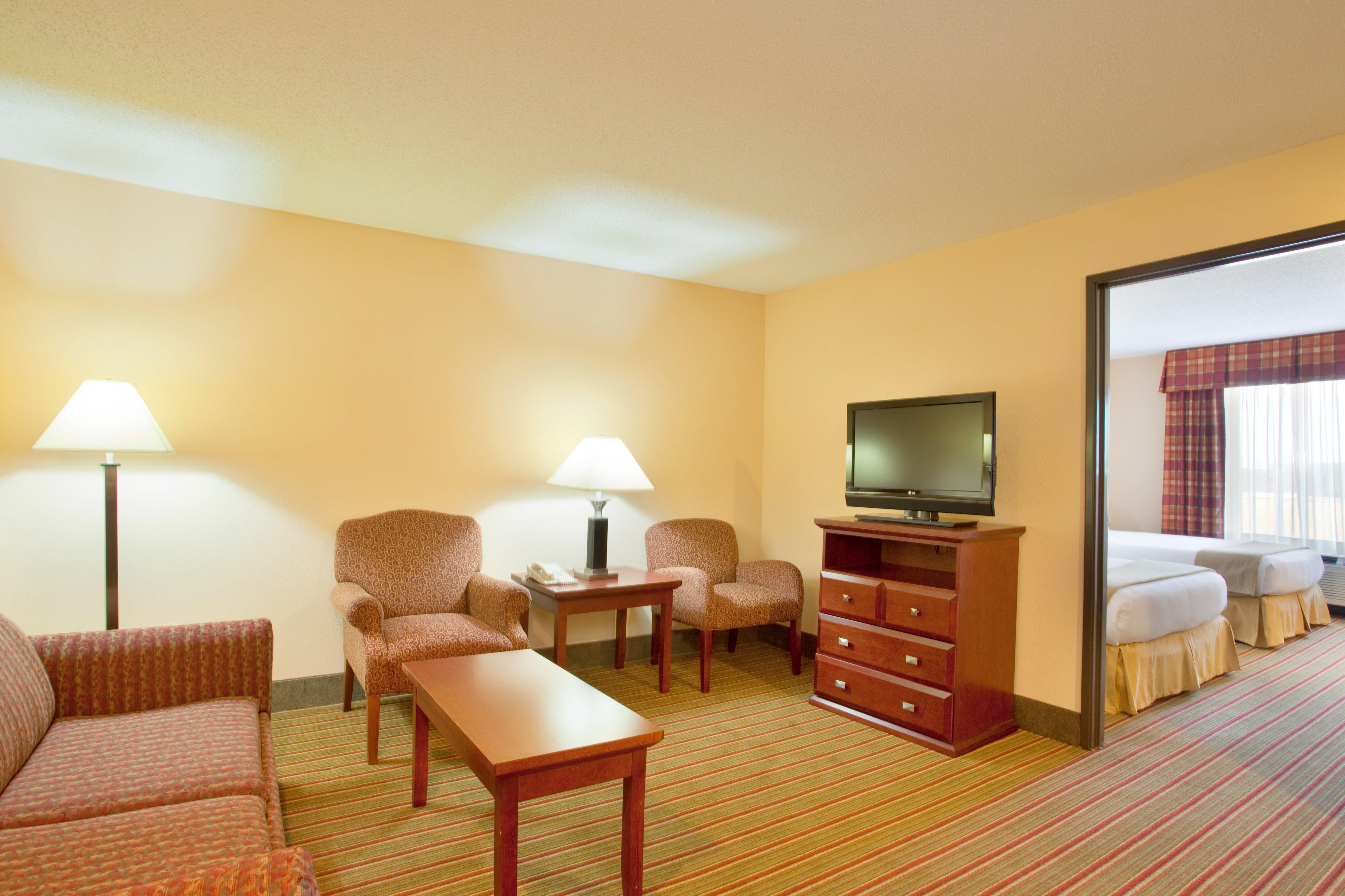 Best Western Plus Bourbonnais Hotel & Suites Exterior foto