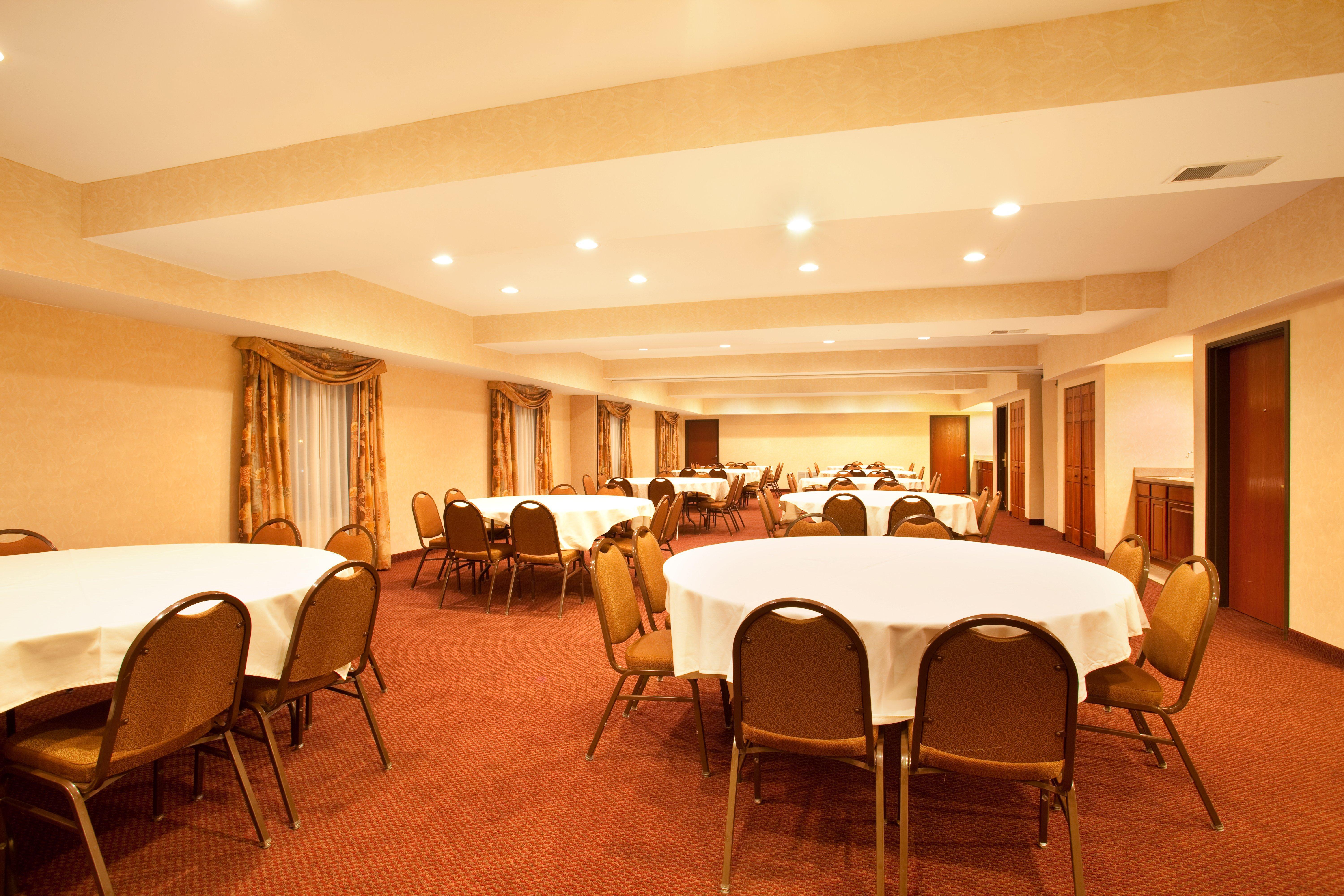 Best Western Plus Bourbonnais Hotel & Suites Exterior foto