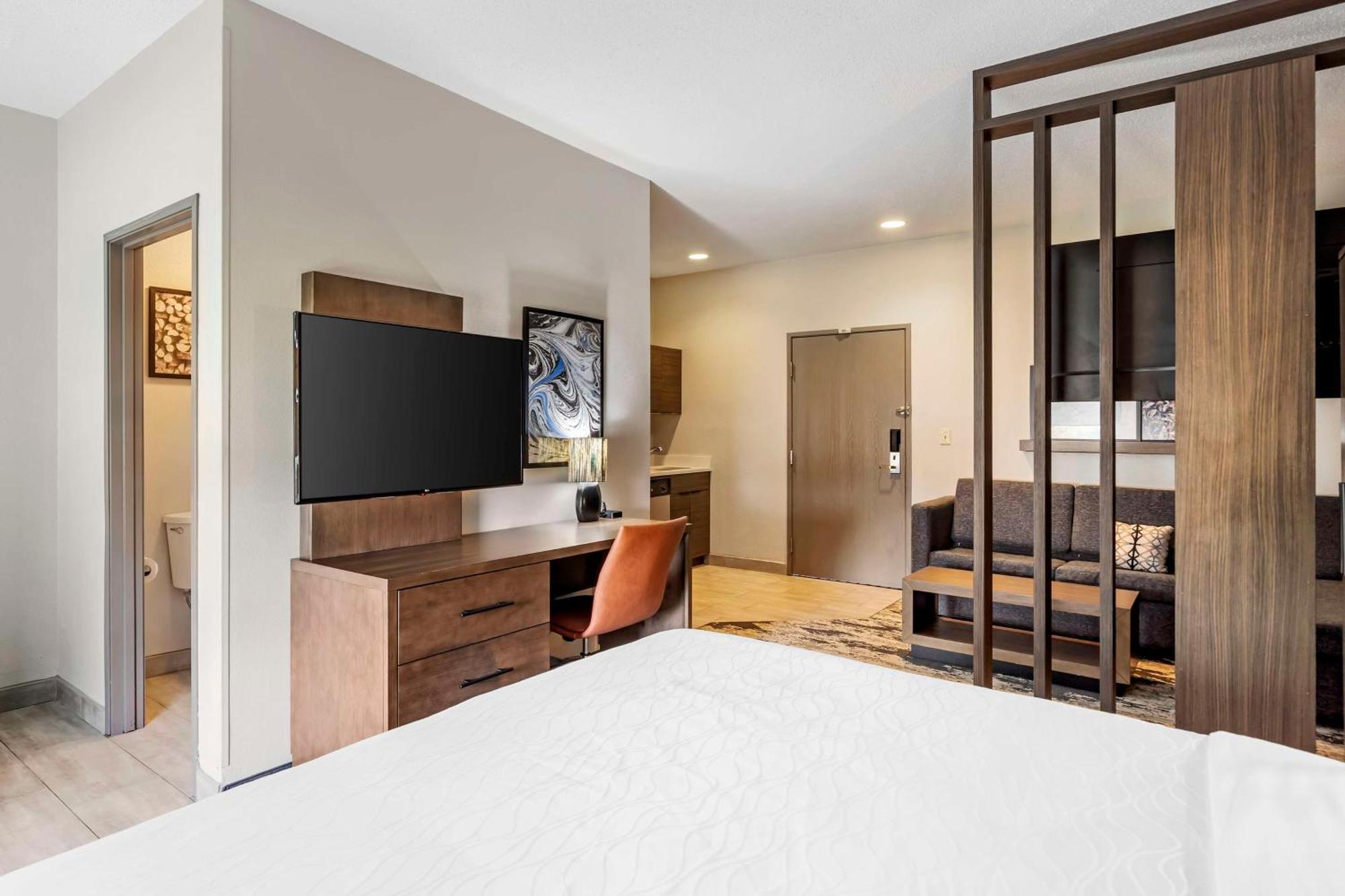 Best Western Plus Bourbonnais Hotel & Suites Exterior foto